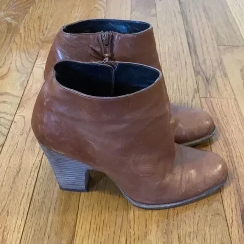 Stuart Weitzman Brown Leather Block Heel Ankle Boots Booties Size 7